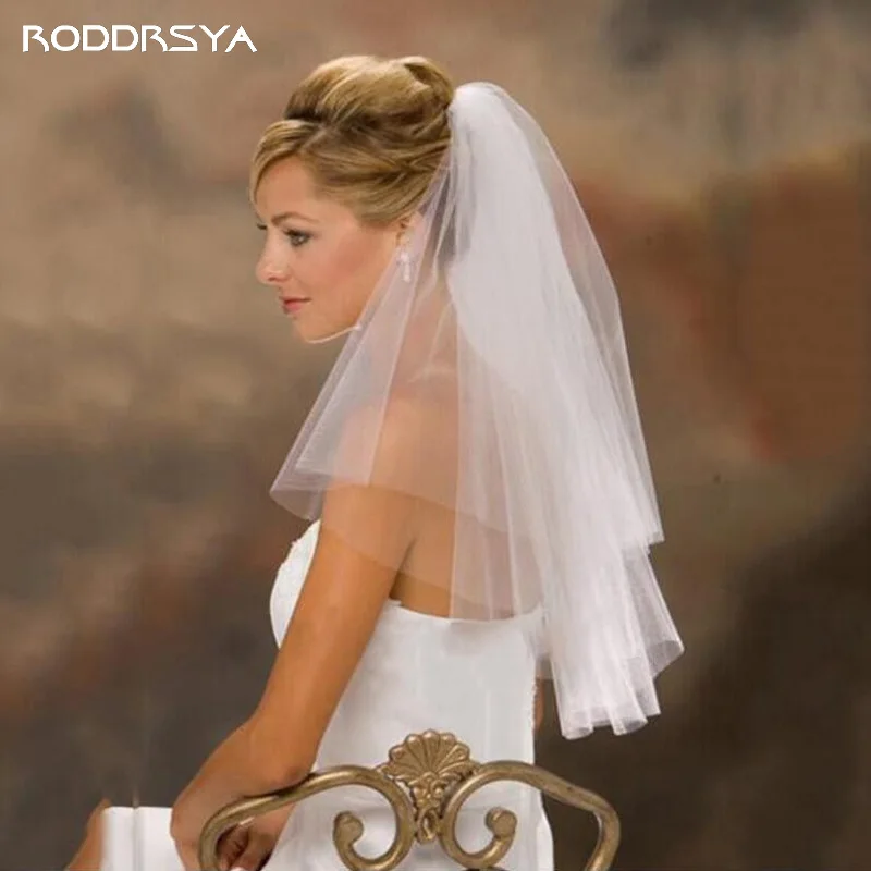RODDRSYA Simple Two Layers Wedding Veils Hot Selling Ivory White Short Tulle Bridal Veil Comb Wedding Accessories Bridal Veils
RODDRSYA Simple Two Layers Wedding Veils Hot Selling Ivory White Short Tulle Bridal Veil Comb Wedding Accessories Bridal Veils