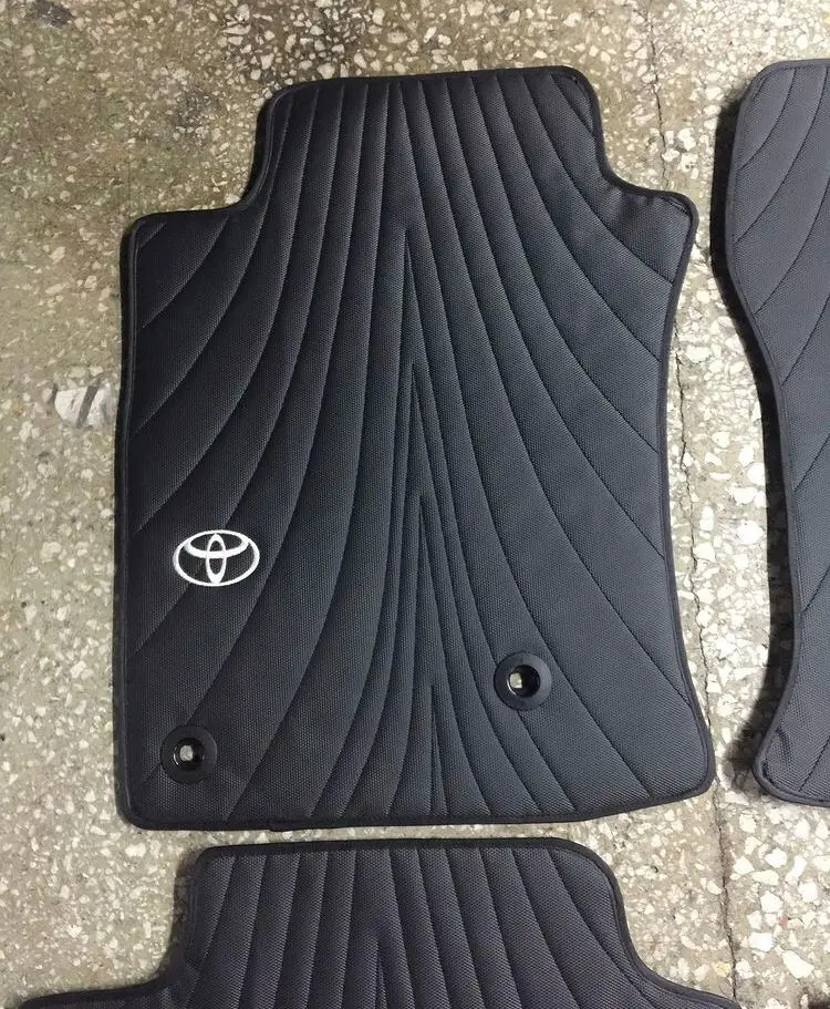4 PCS LUXURIOUS Car Floor Mats Carpet for Toyota Auris,Avensis,Camry,Corolla,Land Cruiser,Prius,Rav-4,Verso,Yaris,Aygo,CR-H,Cari
4 PCS LUXURIOUS Car Floor Mats Carpet for Toyota Auris,Avensis,Camry,Corolla,Land Cruiser,Prius,Rav-4,Verso,Yaris,Aygo,CR-H,Cari