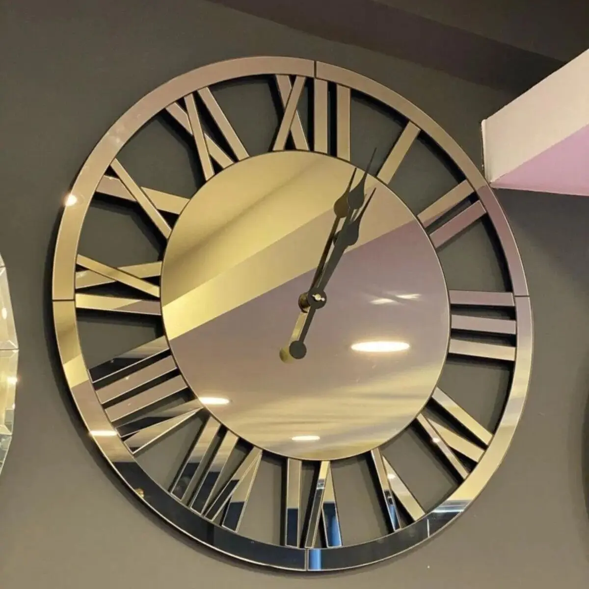 3D Modern Design Mirrored Plexi Wall Clock Big Size Silent Flow Home Living Room Office Decoration and Silver Clock
3D Modern Design Mirrored Plexi Wall Clock Big Size Silent Flow Home Living Room Office Decoration and Silver Clock