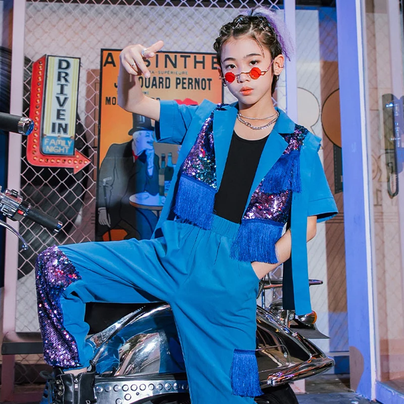 Boys Hip-Hop Suit Blue Sequin Fringe Short Sleeve Tops Pants Modern Street Dance Stage Costumes Kpop Kids Jazz Outfits DQL7339
Boys Hip-Hop Suit Blue Sequin Fringe Short Sleeve Tops Pants Modern Street Dance Stage Costumes Kpop Kids Jazz Outfits DQL7339