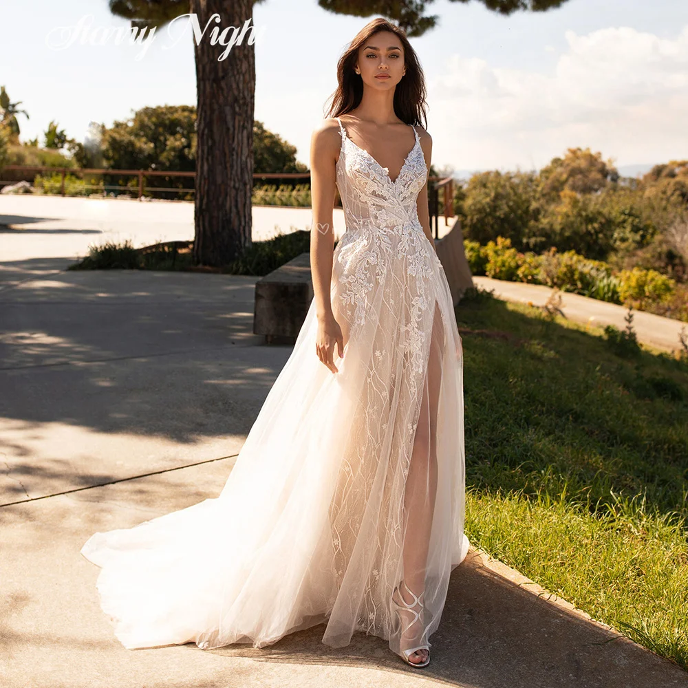 Sexy Illusion A Line Side Slit Wedding Dress V Neck Spaghetti Straps Wedding Gown Lace Appliques Bride Robe vestidos de novia
Sexy Illusion A Line Side Slit Wedding Dress V Neck Spaghetti Straps Wedding Gown Lace Appliques Bride Robe vestidos de novia