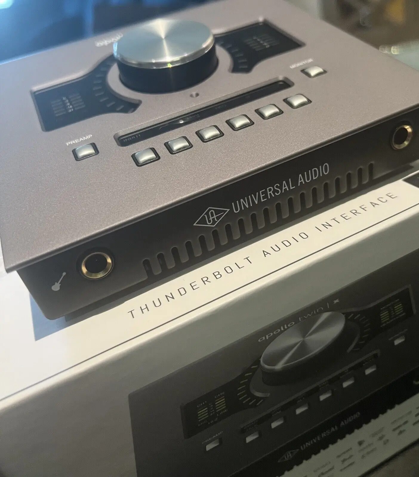 Универсальный аудио-интерфейс Apollo Double X Four Legacy Edition Audio tb3 в целости и сохранности
Универсальный аудио-интерфейс Apollo Double X Four Legacy Edition Audio tb3 в целости и сохранности