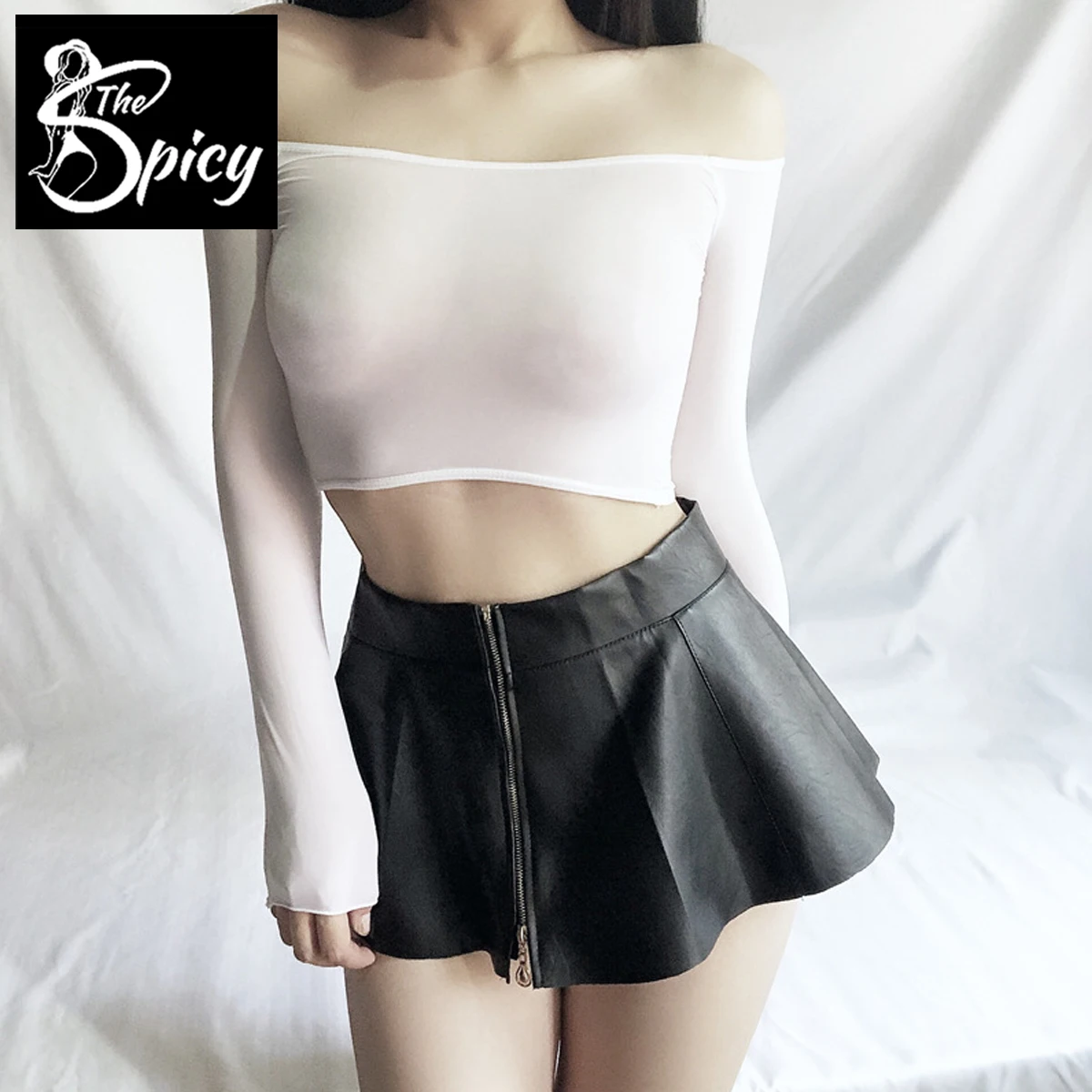 Прямая плиссированная мини-юбка из искусственной кожи с высокой талией и молнией спереди для девочек
Прямая плиссированная мини-юбка из искусственной кожи с высокой талией и молнией спереди для девочек