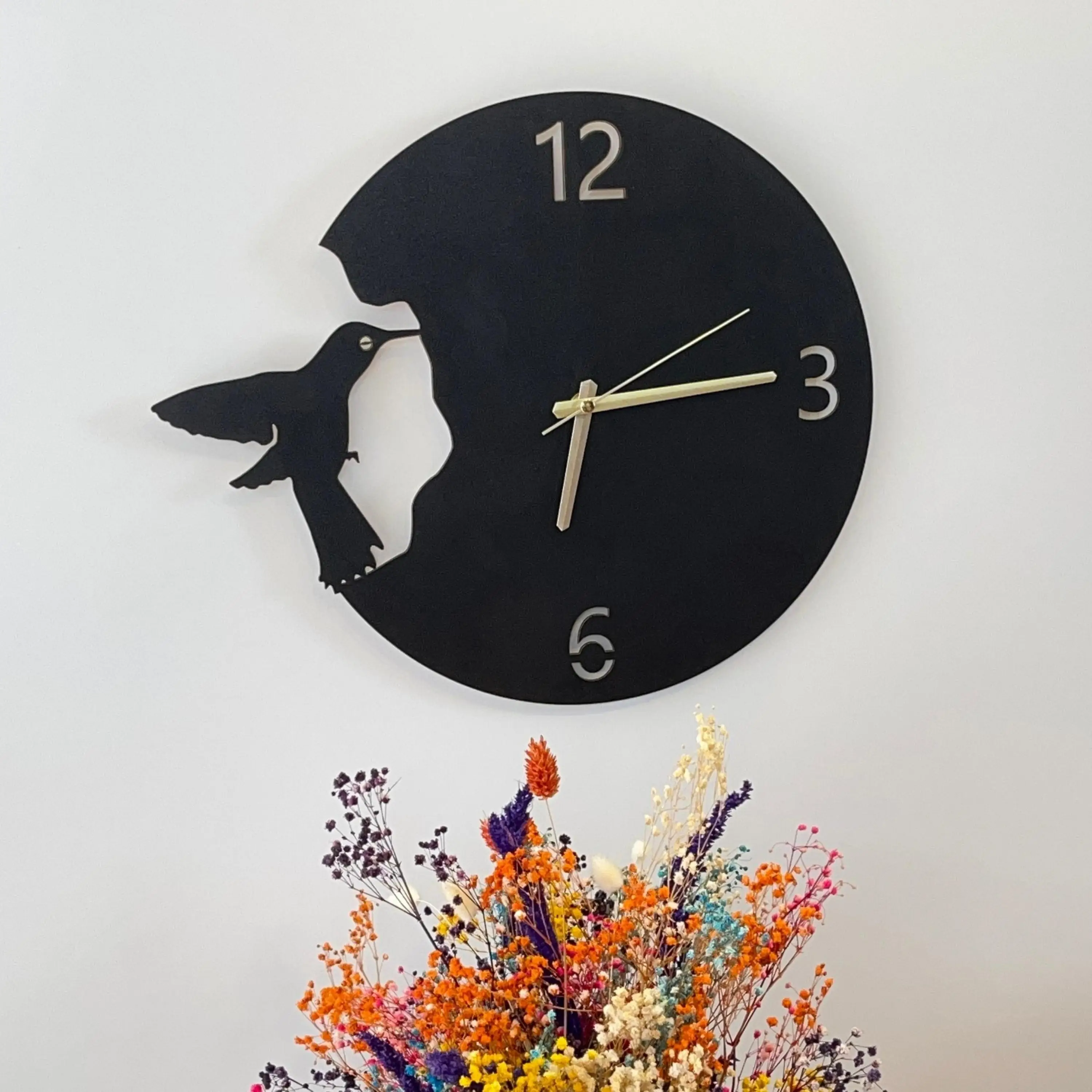 

Wooden Wall Clock Decorative Bird Themed Silent Mechanism Home Office Living Room Bedroom Kitchen Quality Gift Ideas Watch Modern Art Design Style Hour Timer New Creative Stylish Ornament Classic Beautiful Cute