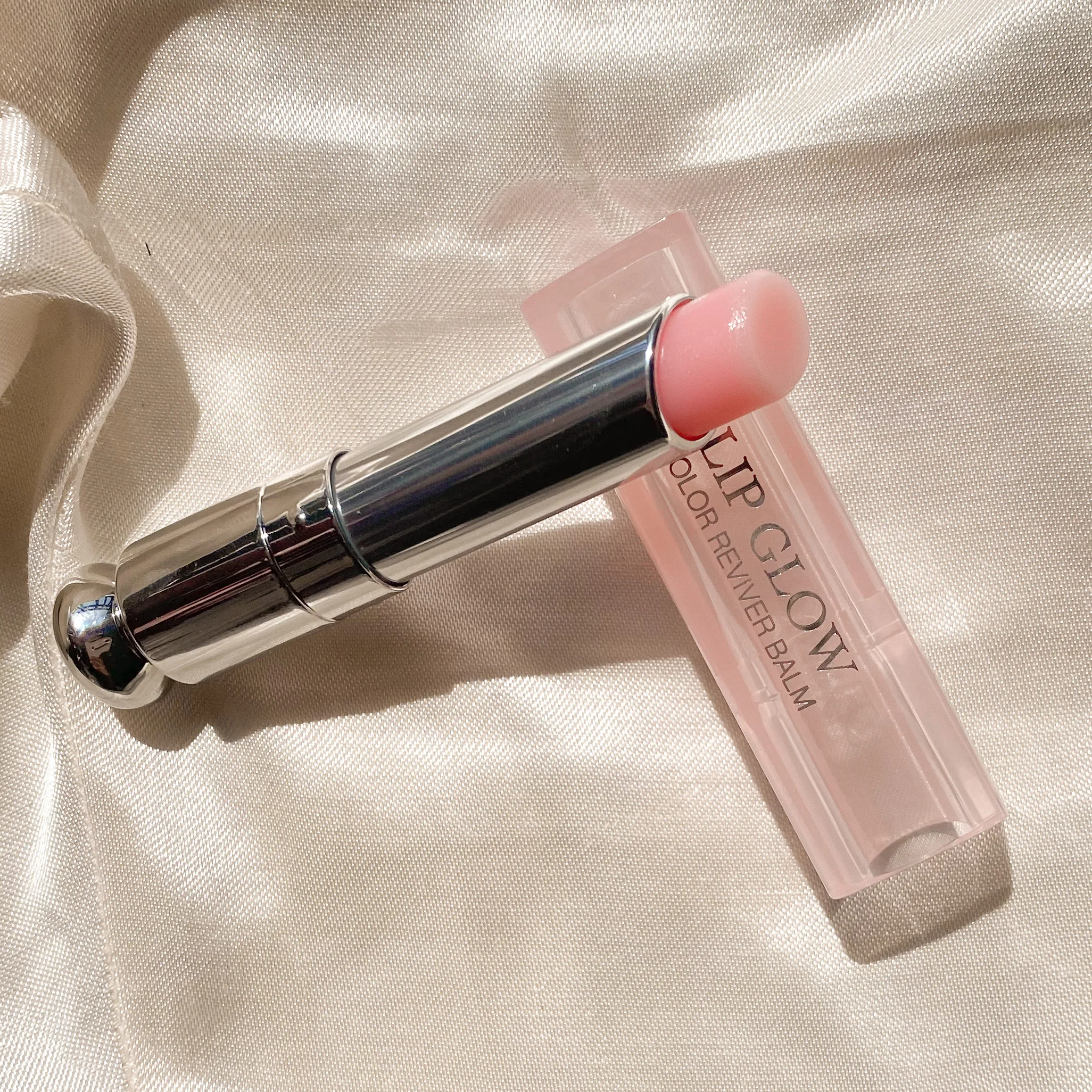 Addict Lip Glow Hydrating Lip Balm 97% Natural Ingredients Cherry Oil Lip Primer Luxury Makeup Lip Care
Addict Lip Glow Hydrating Lip Balm 97% Natural Ingredients Cherry Oil Lip Primer Luxury Makeup Lip Care