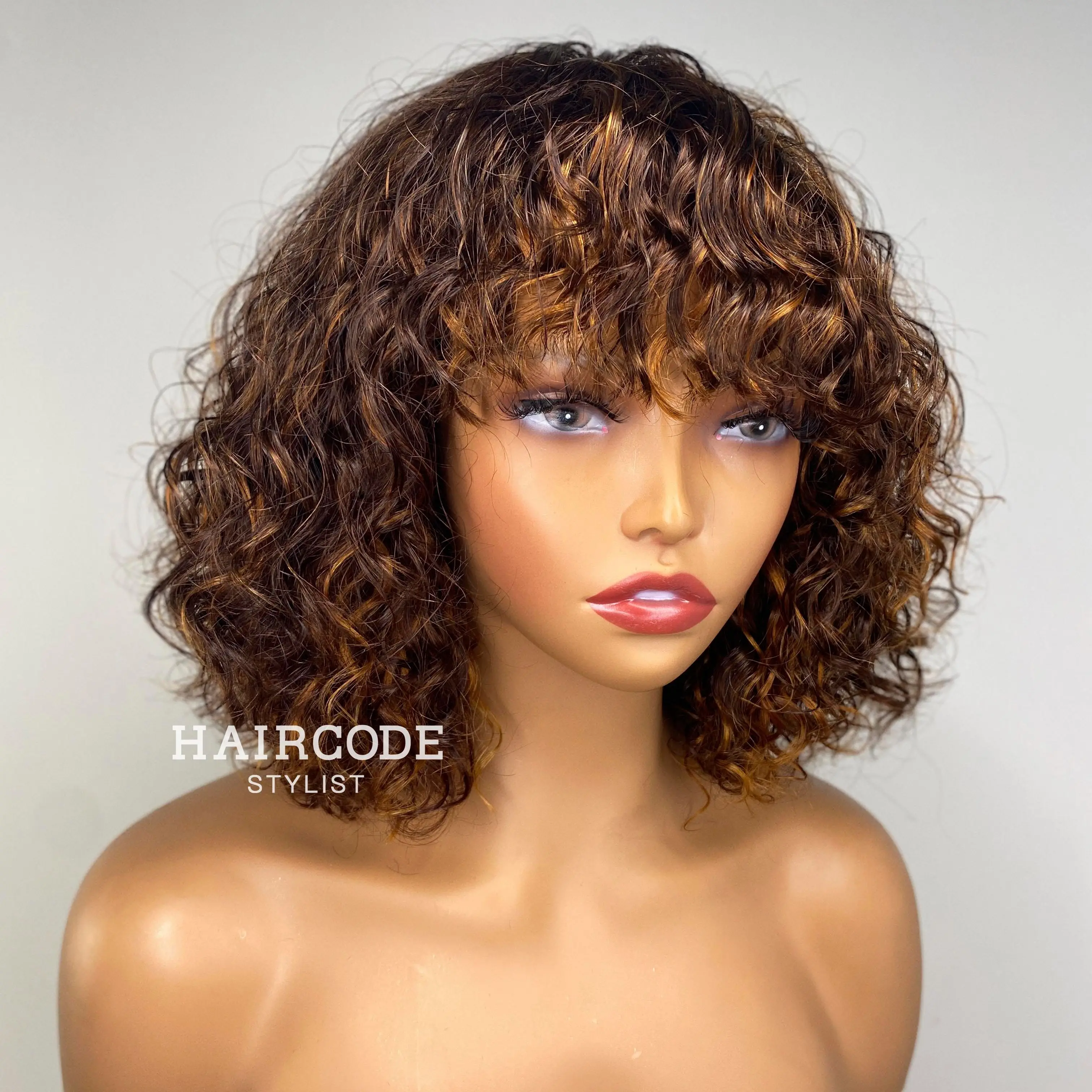 

Highlight Blonde Water Wave Bob Human Hair Wigs with Bangs Short Curly Fringe Wigs for Women Full Machine Made Remy Hair Gorgius