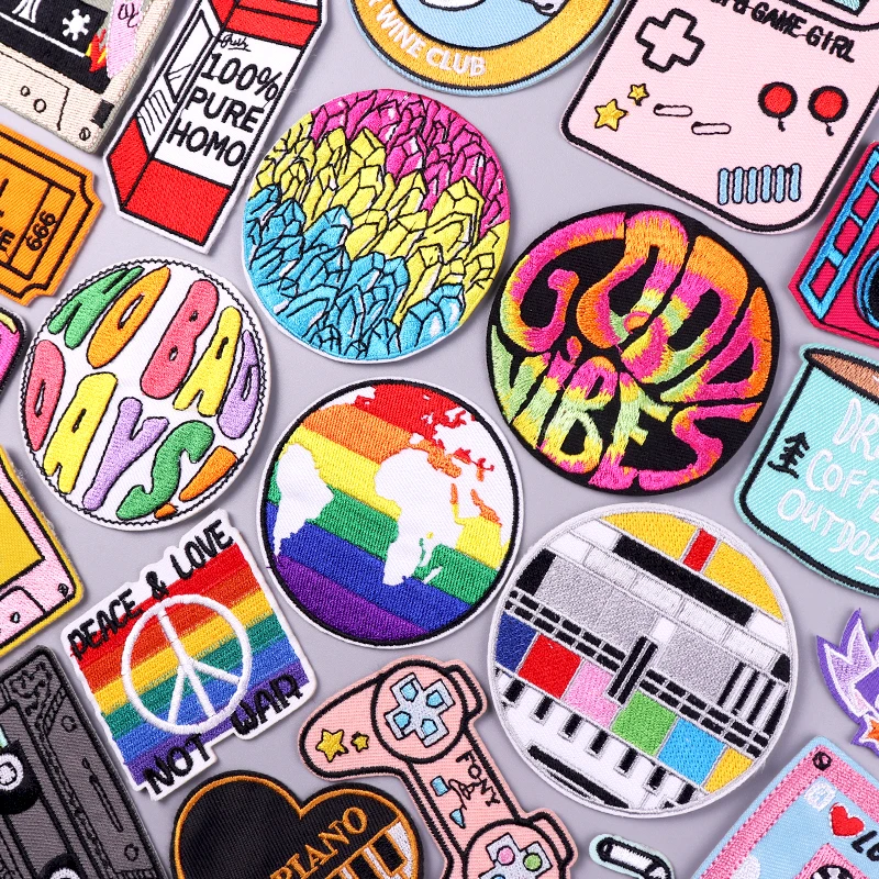 Cartoon Patch Television Embroidered Patches For Clothing Magnetic Tape Embroidery Patch Iron On Patches On Clothes Hook Loop 
Cartoon Patch Television Embroidered Patches For Clothing Magnetic Tape Embroidery Patch Iron On Patches On Clothes Hook Loop