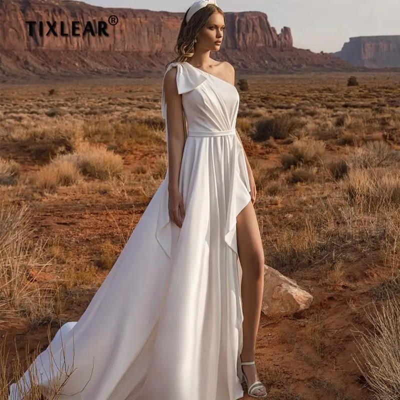 YEEH Elegant One-Shoulder Wedding Dress Strapless With Bow High Slit Bridal Gown Modern Beach A-line Court Train Robe Mariee
YEEH Elegant One-Shoulder Wedding Dress Strapless With Bow High Slit Bridal Gown Modern Beach A-line Court Train Robe Mariee