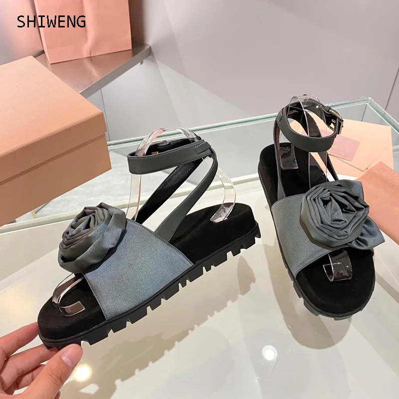2022 Women Sandals Bohemia Style Summer Shoes Woman Beach Comfortable Flat Sandals Flower Sandalias Flip Flops Plus Size
2022 Women Sandals Bohemia Style Summer Shoes Woman Beach Comfortable Flat Sandals Flower Sandalias Flip Flops Plus Size