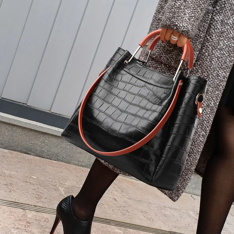 Bags for Women 2021 New Fashion Crocodile Grain Leather Handbag for Ladies Large Capacity All-match Shoulder Messenger Tote Bag 
Bags for Women 2021 New Fashion Crocodile Grain Leather Handbag for Ladies Large Capacity All-match Shoulder Messenger Tote Bag