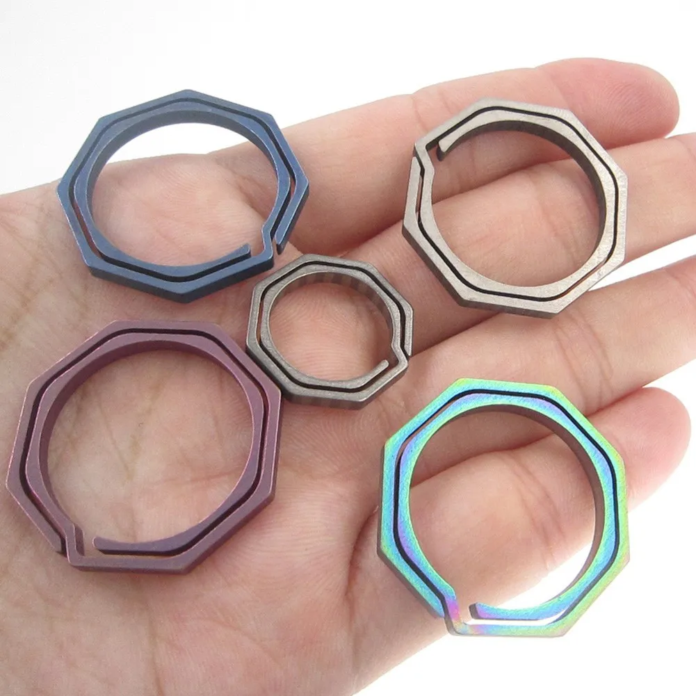 20/30mm Titanium Alloy Key Ring Octagonal Outdoor Carabiner Portable Quick Hanging Keychain Tool Climbing Equipment Gadget
20/30mm Titanium Alloy Key Ring Octagonal Outdoor Carabiner Portable Quick Hanging Keychain Tool Climbing Equipment Gadget