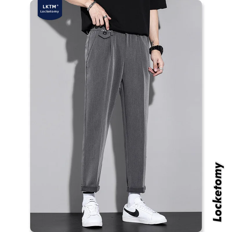 Suit pants in summer are thin, elastic and casual. Men's pants are loose and straight, and they feel like nine-point suit pants
Suit pants in summer are thin, elastic and casual. Men's pants are loose and straight, and they feel like nine-point suit pants