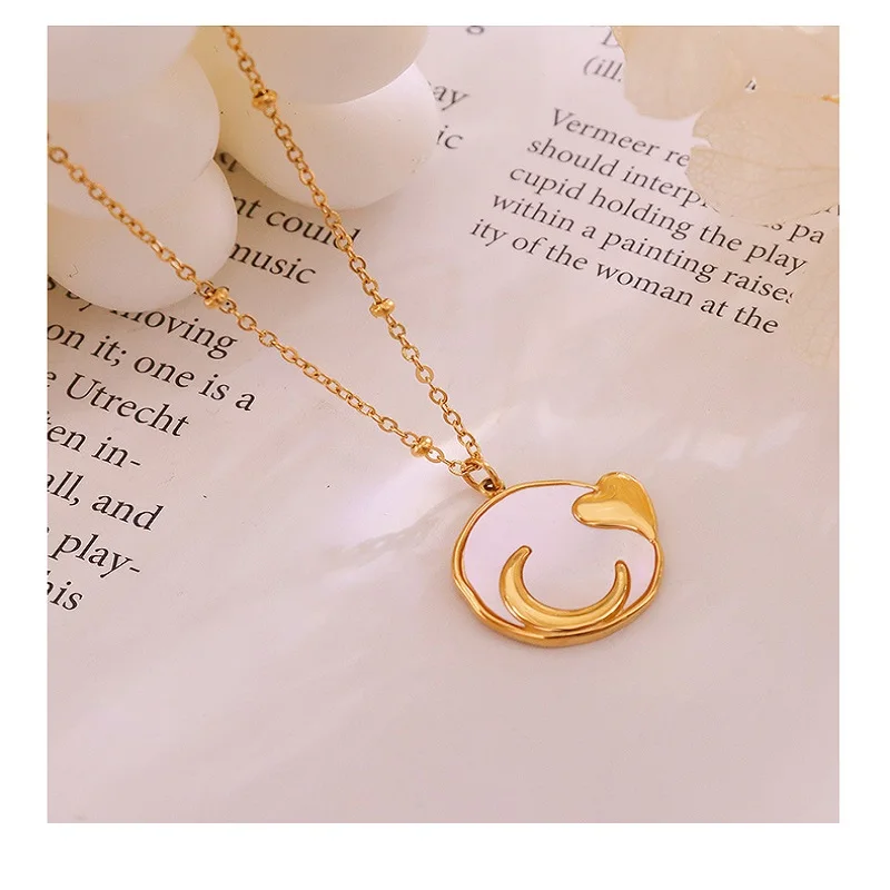 Fashion Trend French Peach Heart White Sea Shell Moon Pendant Titanium Steel Gold Plated Necklace Ladies Jewelry Gift
Fashion Trend French Peach Heart White Sea Shell Moon Pendant Titanium Steel Gold Plated Necklace Ladies Jewelry Gift