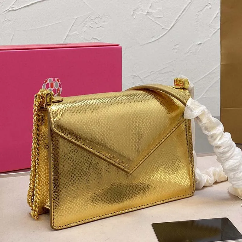

2022 Luxury fashion trend new Gold bag Advanced Leather Handbag luxury lady bag shoulder bag postman bag Serpenti Forever сумка
