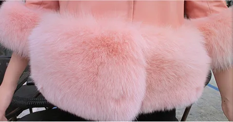 2019 Популярные стильные зимние женские кожаные куртки пушистые тонкие короткие