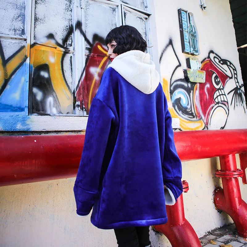 Женский бархатный свитшот в стиле Харадзюку, теплый толстый пуловер с капюшоном и мультяшным принтом в стиле пэчворк, большие размеры, осен... 
Женский бархатный свитшот в стиле Харадзюку, теплый толстый пуловер с капюшоном и мультяшным принтом в стиле пэчворк, большие размеры, осен...