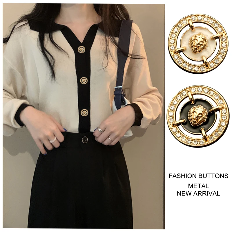 6PCS Diamond Coat Fashion Metal Lion Buttons for Clothing Blouse Round Sweater Cardigan Small Suit Retro Needlework Sewing diy
6PCS Diamond Coat Fashion Metal Lion Buttons for Clothing Blouse Round Sweater Cardigan Small Suit Retro Needlework Sewing diy