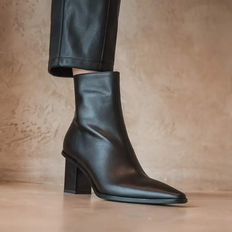 Krazing Pot real leather chic design thick high heel pointed toe large size zipper beauty lady energy gorgeous ankle boots L39
Krazing Pot real leather chic design thick high heel pointed toe large size zipper beauty lady energy gorgeous ankle boots L39