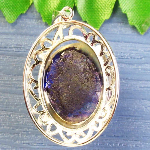 Copper Wrapped Blue Phantom Quartz Oval Pendant Bead 28x20x12mm SK60084 
Copper Wrapped Blue Phantom Quartz Oval Pendant Bead 28x20x12mm SK60084