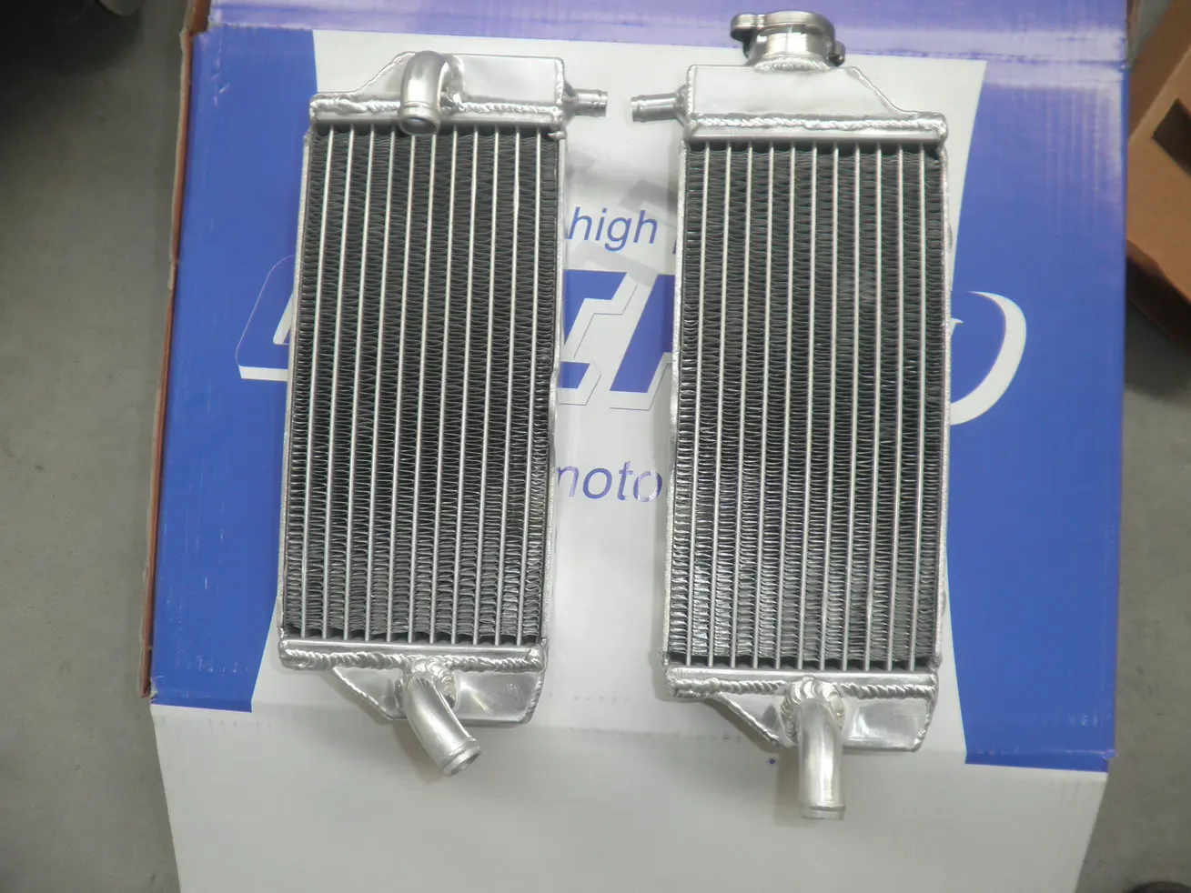 For YAMAHA YZF250 YZF 250 YZ250F 2010 2011 Aluminum Radiator yzf 250 10 11 new
For YAMAHA YZF250 YZF 250 YZ250F 2010 2011 Aluminum Radiator yzf 250 10 11 new