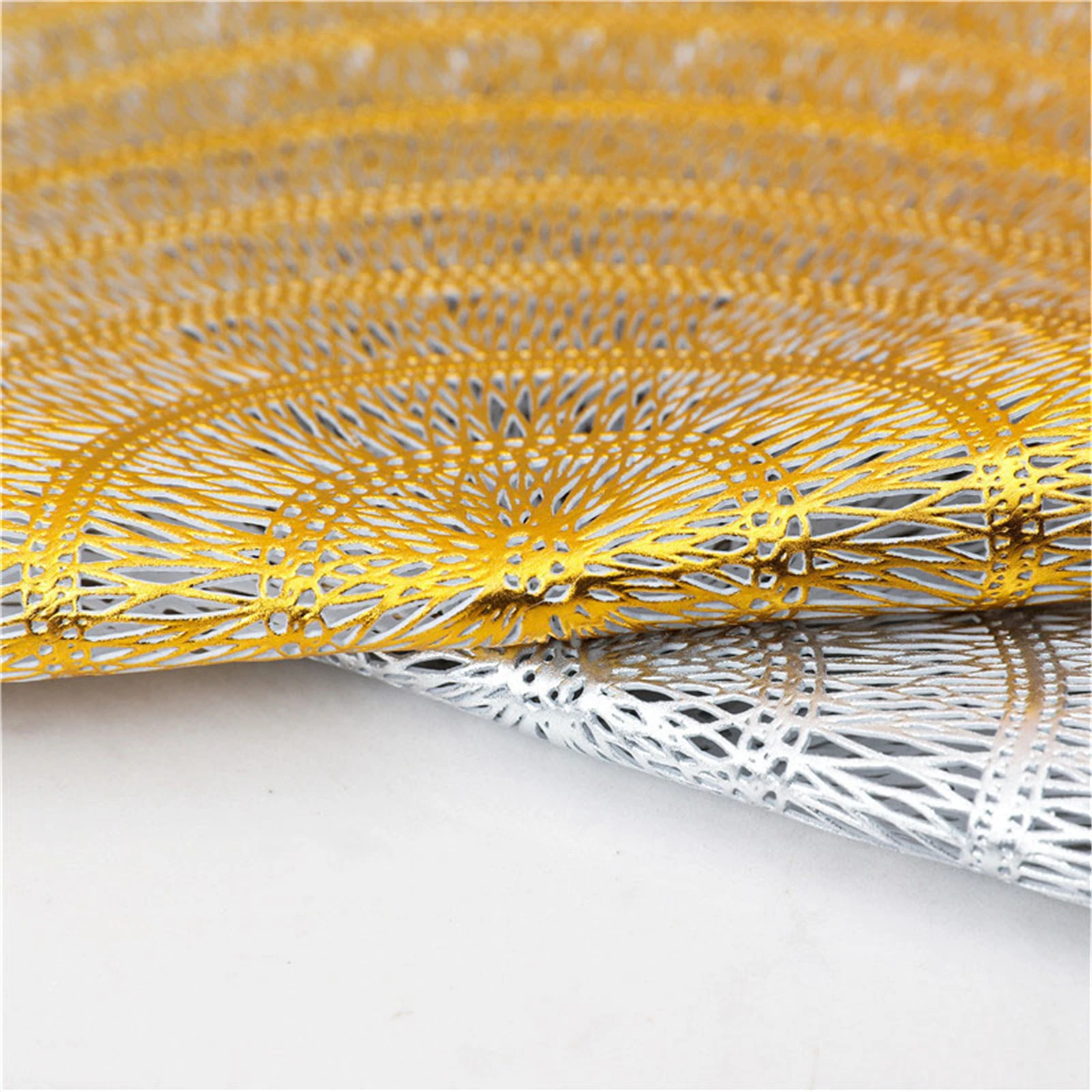 Round Placemats PVC Hollow Meal Mat Anti-hot Dining Table Mat Place Setting Gold Placemats Coaster Kitchen Home Decor
Round Placemats PVC Hollow Meal Mat Anti-hot Dining Table Mat Place Setting Gold Placemats Coaster Kitchen Home Decor