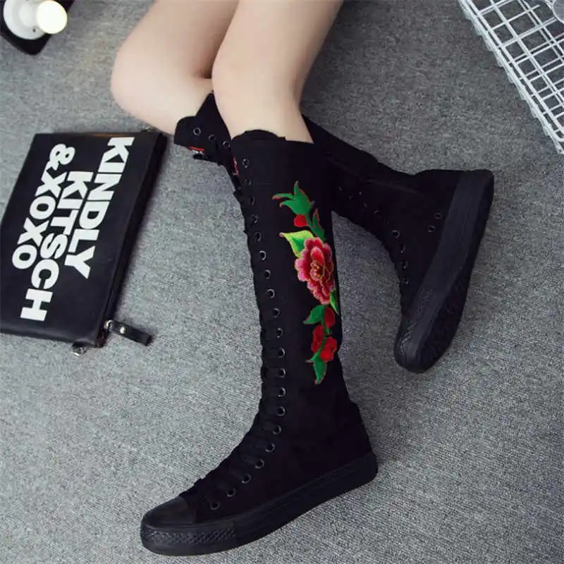 Long tube embroidered cotton dance dancing lace-up side zipper super high-top long tube canvas shoes
Long tube embroidered cotton dance dancing lace-up side zipper super high-top long tube canvas shoes
