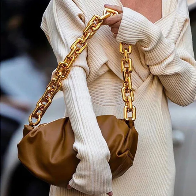 Cloud Shoulder Bag Women With Golden Chain Genuine Leather 2020 Latest Collection Fashion Clutch Bag Lady
Cloud Shoulder Bag Women With Golden Chain Genuine Leather 2020 Latest Collection Fashion Clutch Bag Lady