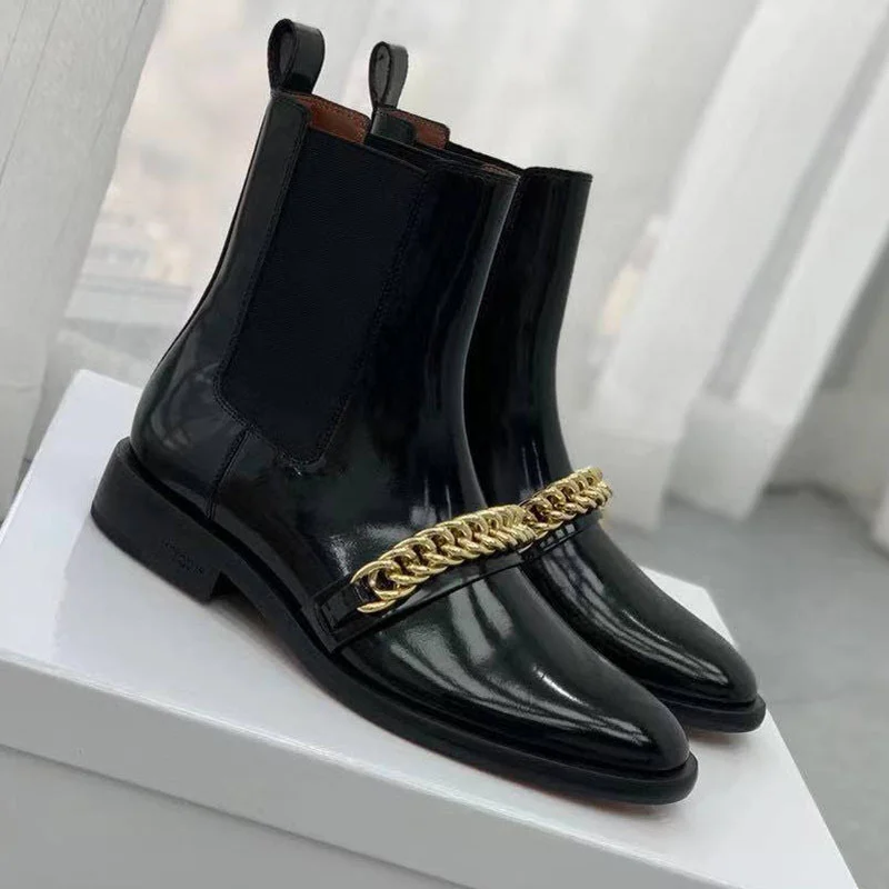 Metal chain Chelsea boots same 2021 new versatile round toe short boots British women's shoes
Metal chain Chelsea boots same 2021 new versatile round toe short boots British women's shoes