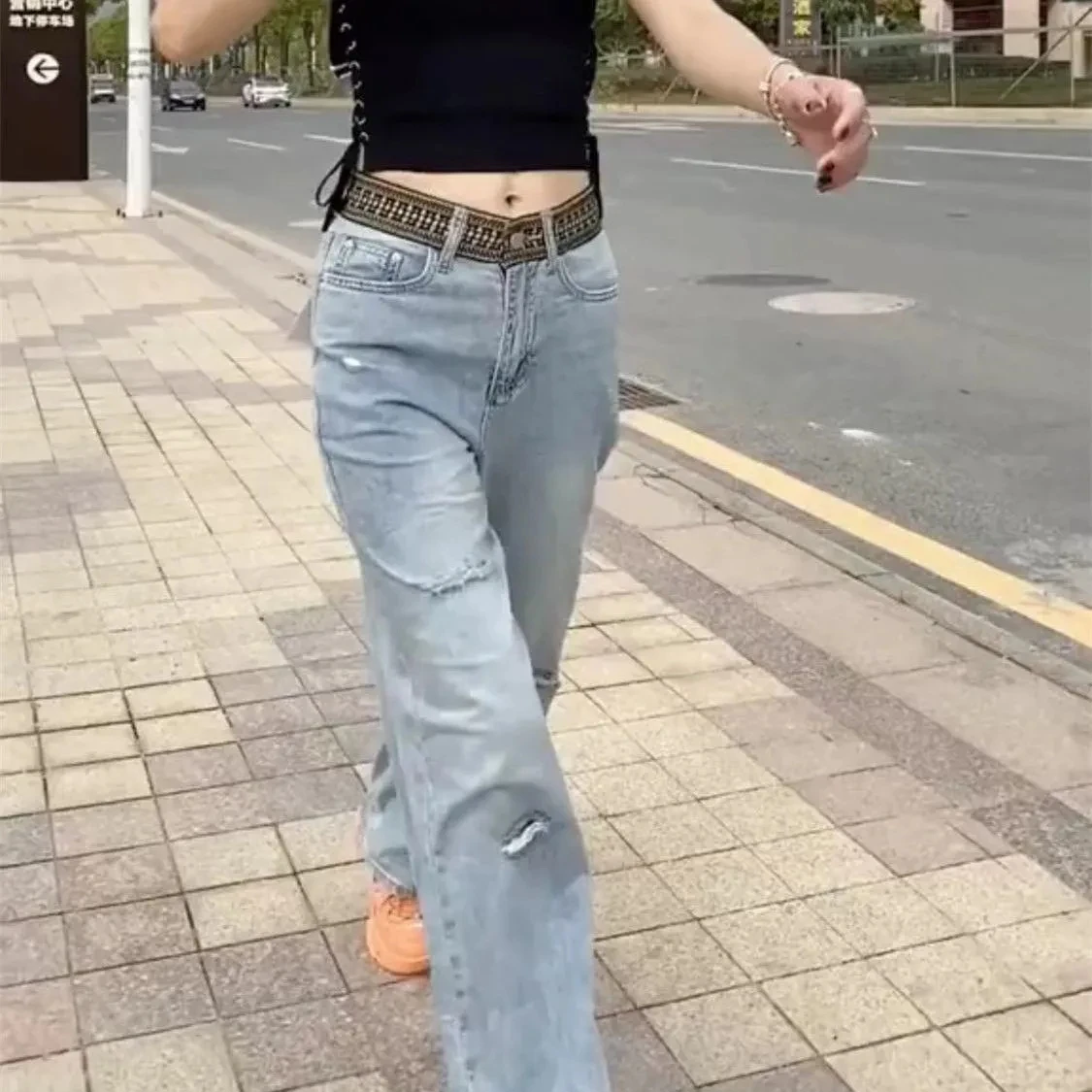 Boho Patchwork High Waist Women's Ripped Jeans Loose Leg Width Pants Summer Thin 2000s Aesthetic Korean Fashion Blue Denim
Boho Patchwork High Waist Women's Ripped Jeans Loose Leg Width Pants Summer Thin 2000s Aesthetic Korean Fashion Blue Denim
