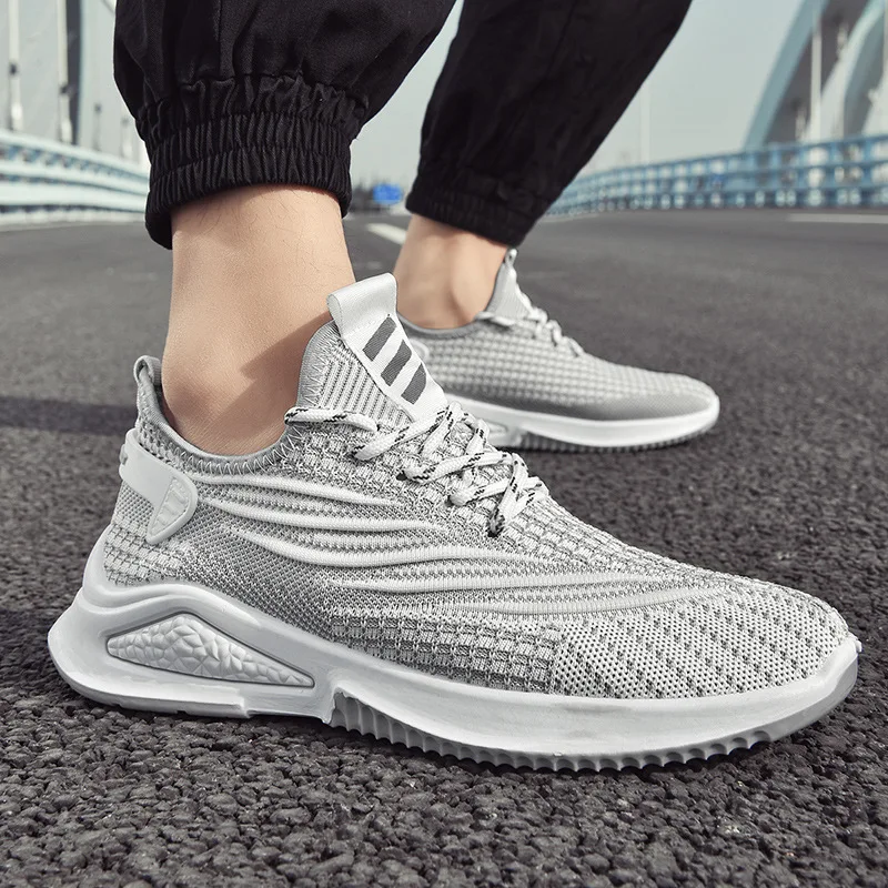 Summer men's tennis luxury non slip light outdoor casual breathable sports sneakers
Summer men's tennis luxury non slip light outdoor casual breathable sports sneakers