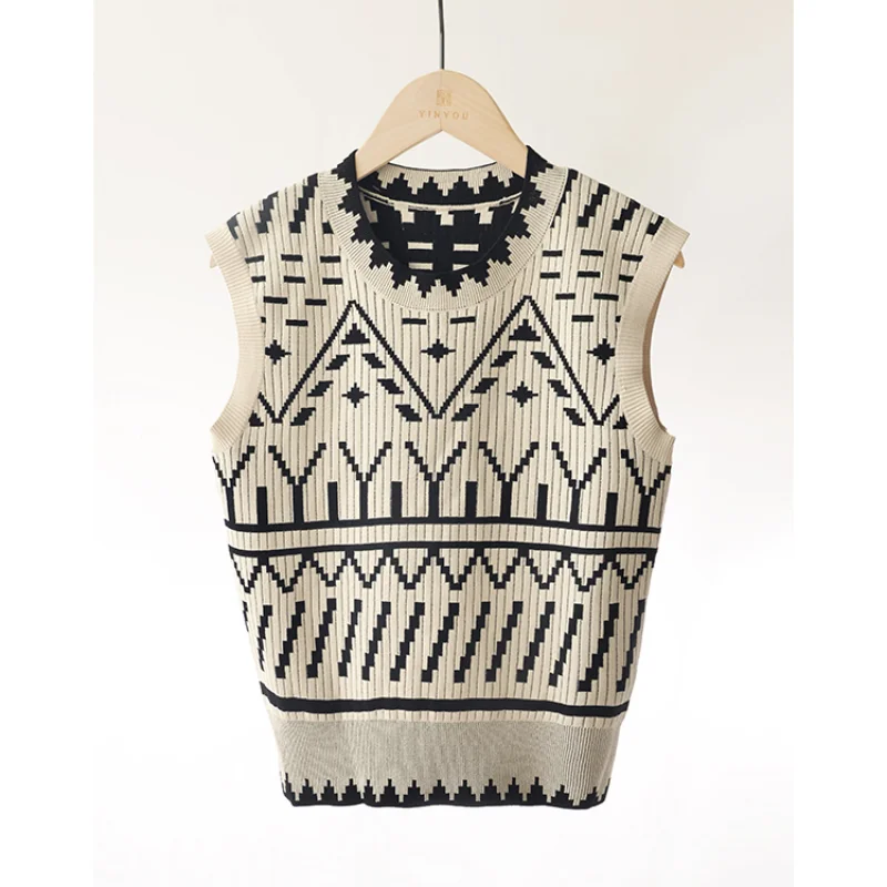 Korean Fashion Women Vest Round Neck Tank Top Women Retro Sweater Knitted Sleeveless Sweater Casual Summer Elegant Knitted Tops
Korean Fashion Women Vest Round Neck Tank Top Women Retro Sweater Knitted Sleeveless Sweater Casual Summer Elegant Knitted Tops
