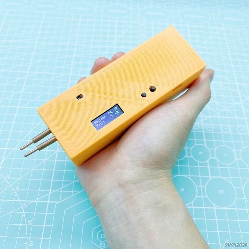 Mini Handheld Spot Welder Portable 70C Battery Spot Welding Machine Integrated Control Welding OLED 0.15Mm 18650 Battery M14 21
Mini Handheld Spot Welder Portable 70C Battery Spot Welding Machine Integrated Control Welding OLED 0.15Mm 18650 Battery M14 21