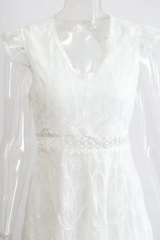 Women's Summer White Dress Sleeveless Backless V Neck See Through Transparent Black Sexy Beach Lace Dress Robe Femme Vestidos
Women's Summer White Dress Sleeveless Backless V Neck See Through Transparent Black Sexy Beach Lace Dress Robe Femme Vestidos