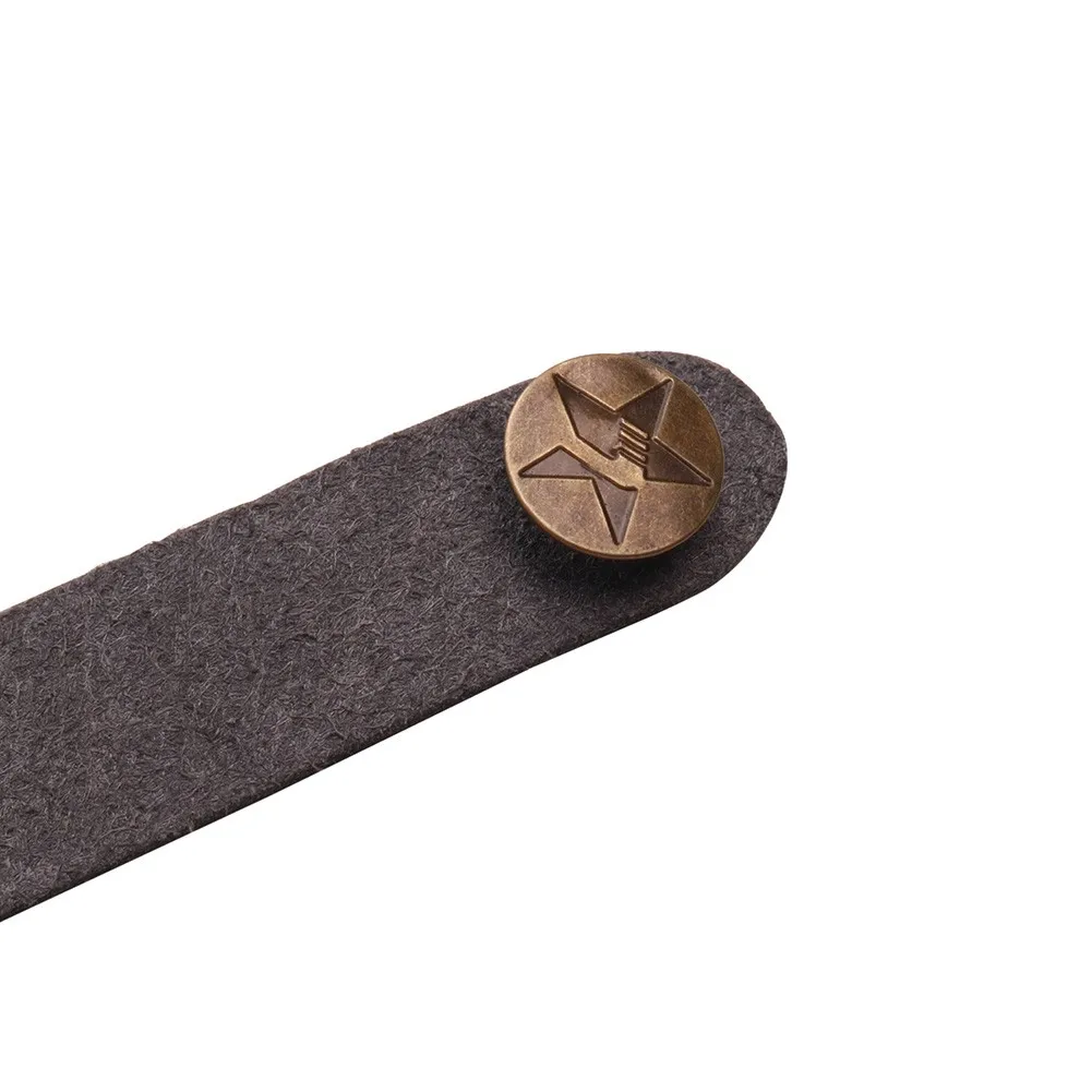 1PC Leather Guitar Strap Holder Button Safe Lock With Strong Metal Fastener For Acoustic Electric Classic Guitar Bass Accessory
1PC Leather Guitar Strap Holder Button Safe Lock With Strong Metal Fastener For Acoustic Electric Classic Guitar Bass Accessory