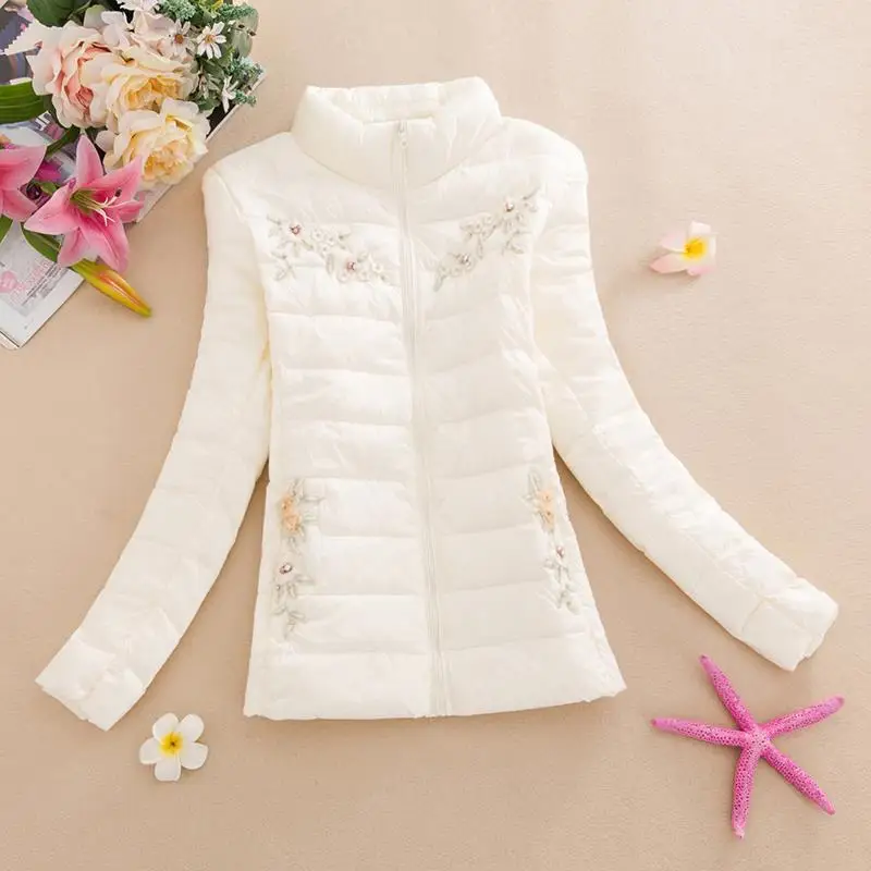 2020 New Women Winter Thin And Light White Duck Down Jacket Women's Fashion Coat Female Keep Warm Coats Women Parkas Overcoat
2020 New Women Winter Thin And Light White Duck Down Jacket Women's Fashion Coat Female Keep Warm Coats Women Parkas Overcoat