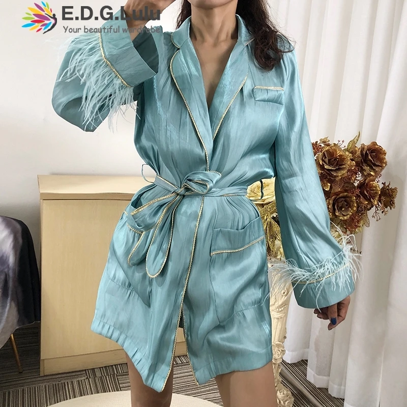 EDGLuLu Fashion High Quality Turn-down Collar Long Sleeve Feather Cardigan Women Loose Waist Lace-up Casual Long Shirt 0410
EDGLuLu Fashion High Quality Turn-down Collar Long Sleeve Feather Cardigan Women Loose Waist Lace-up Casual Long Shirt 0410