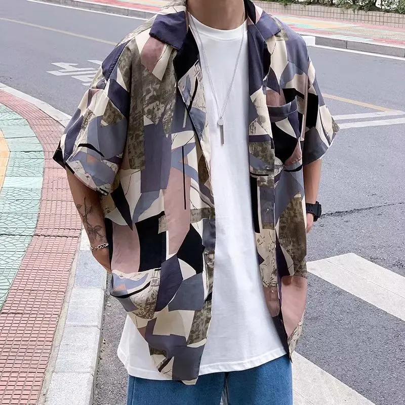 Geometric Contrast Color Men's Short-sleeved Casual Shirt 2021 Summer New Personality Inch Shirt Trend Korean Floral Shirt
Geometric Contrast Color Men's Short-sleeved Casual Shirt 2021 Summer New Personality Inch Shirt Trend Korean Floral Shirt