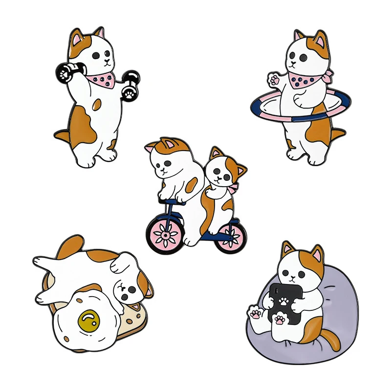 Cartoon creative cute cat brooch ornaments, kittens playing with mobile phones, play style brooches, accessories, badges
Cartoon creative cute cat brooch ornaments, kittens playing with mobile phones, play style brooches, accessories, badges