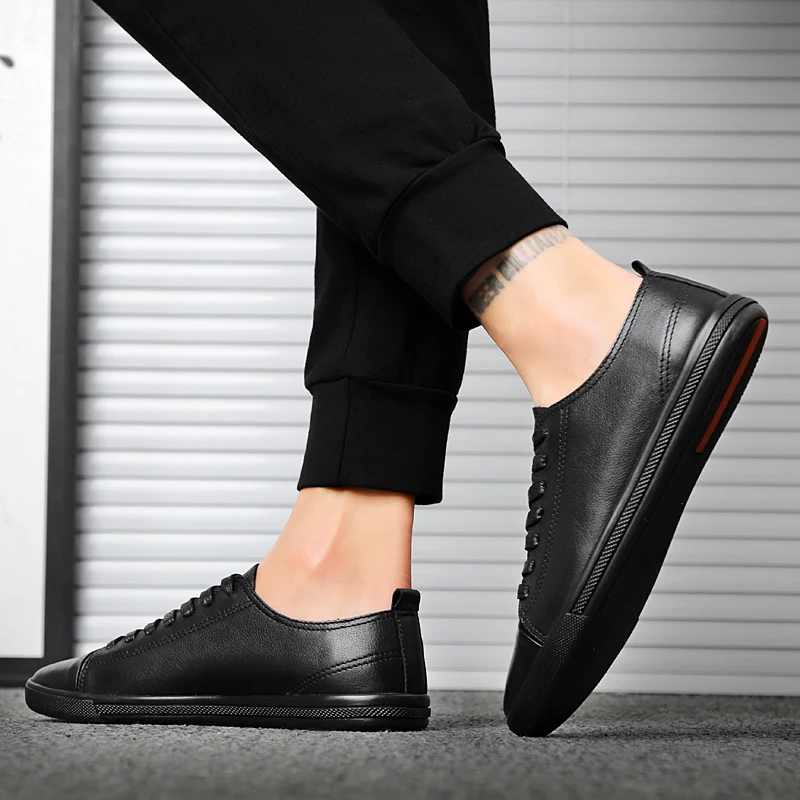 design genuine leather mens shoes outdoor oxfords black white fashion business casual shoe breathable men shoes top quality
design genuine leather mens shoes outdoor oxfords black white fashion business casual shoe breathable men shoes top quality