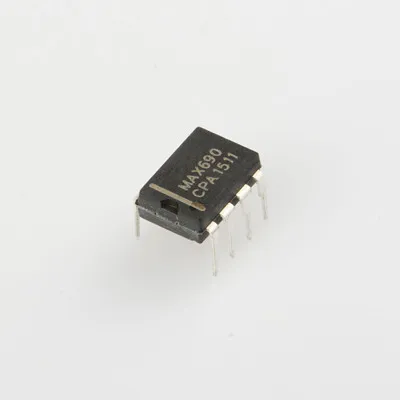 1PCS MAX690CPA MAX690 DIP-8