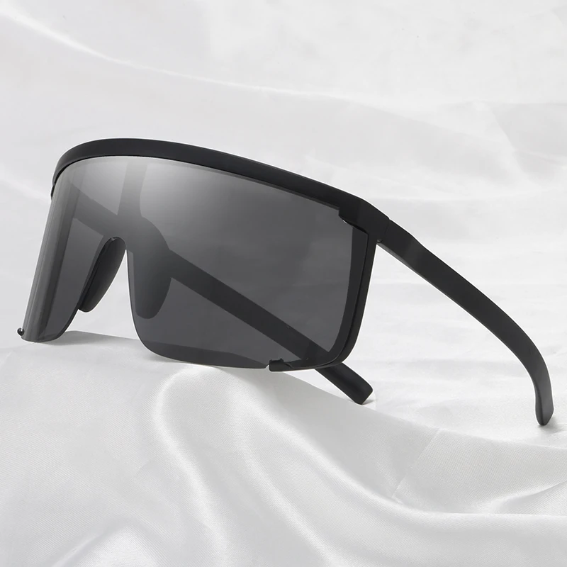 9320 rain sunglasses windshield sports glasses men and women Fashionable mountain glasses car glasses anti-fog
9320 rain sunglasses windshield sports glasses men and women Fashionable mountain glasses car glasses anti-fog