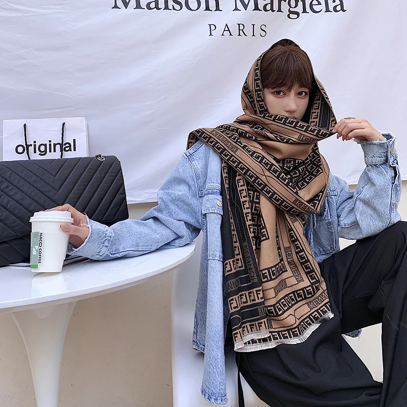 2021 Luxury Cashmere Scarf Winter Women Pashmina Shawls Warm Blanket Wraps Female Foulard Thick Print Scarves
2021 Luxury Cashmere Scarf Winter Women Pashmina Shawls Warm Blanket Wraps Female Foulard Thick Print Scarves
