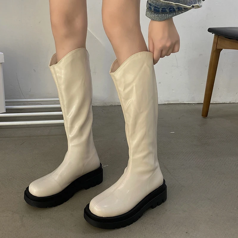 Женские ботинки челси до колена, новинка 2021, мотоциклетные ботинки на молнии и среднем каблуке, зимняя модная спортивная обувь-гладиаторы н... 
Женские ботинки челси до колена, новинка 2021, мотоциклетные ботинки на молнии и среднем каблуке, зимняя модная спортивная обувь-гладиаторы н...