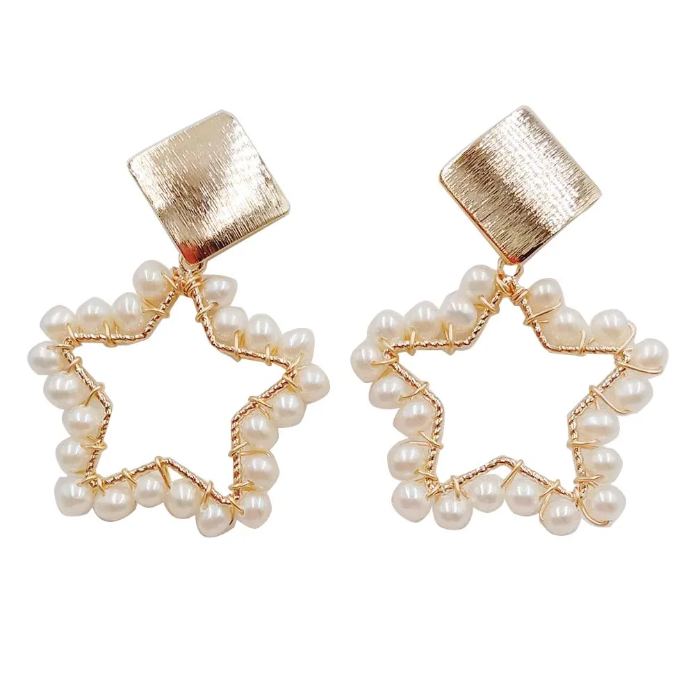 925 silver star PEARL EARRING,100% nature freshwater pearl earring ,3-4 mm near round shape pearl,high luster quality
925 silver star PEARL EARRING,100% nature freshwater pearl earring ,3-4 mm near round shape pearl,high luster quality