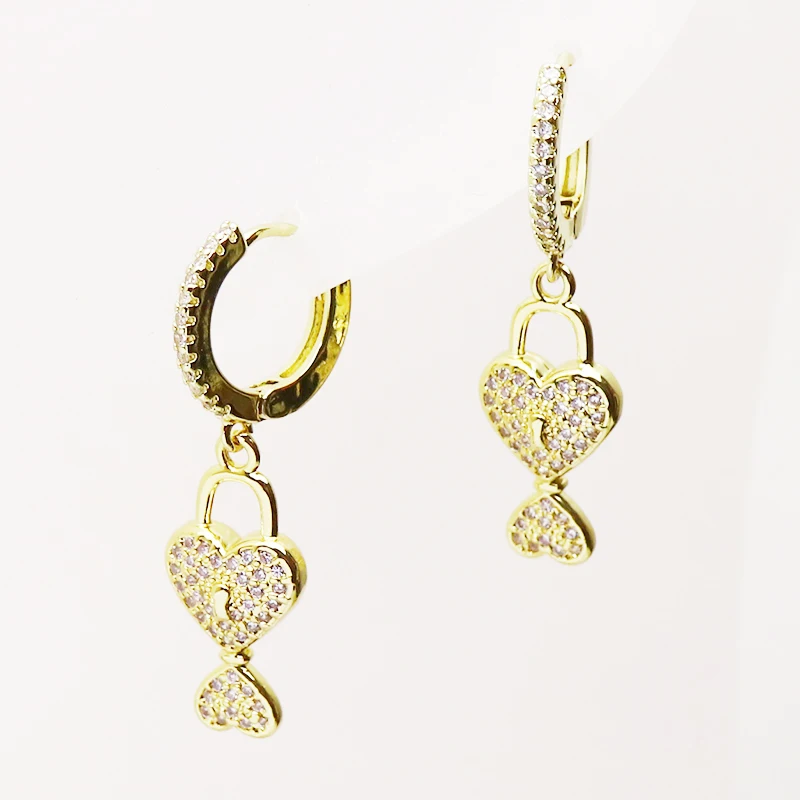 Fashion Jewelry
Fashion Jewelry