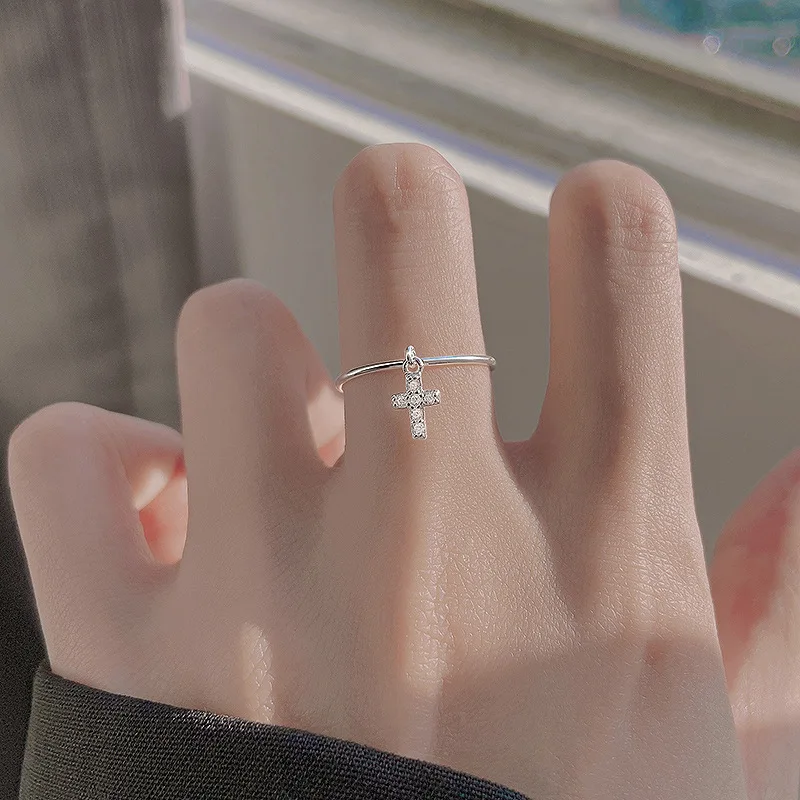 Women Jewelry Cross Ring Popular Design Silvery Plating High Quality Shiny Crystal Hot Selling Metal Ring For Women Party Gifts
Women Jewelry Cross Ring Popular Design Silvery Plating High Quality Shiny Crystal Hot Selling Metal Ring For Women Party Gifts