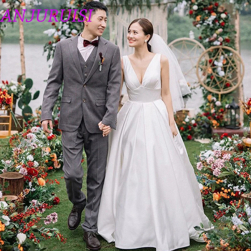 Женское атласное свадебное платье ANJURUISI, винтажное ТРАПЕЦИЕВИДНОЕ ПЛАТЬЕ С Глубоким V-образным вырезом, простое платье невесты, 2019
Женское атласное свадебное платье ANJURUISI, винтажное ТРАПЕЦИЕВИДНОЕ ПЛАТЬЕ С Глубоким V-образным вырезом, простое платье невесты, 2019