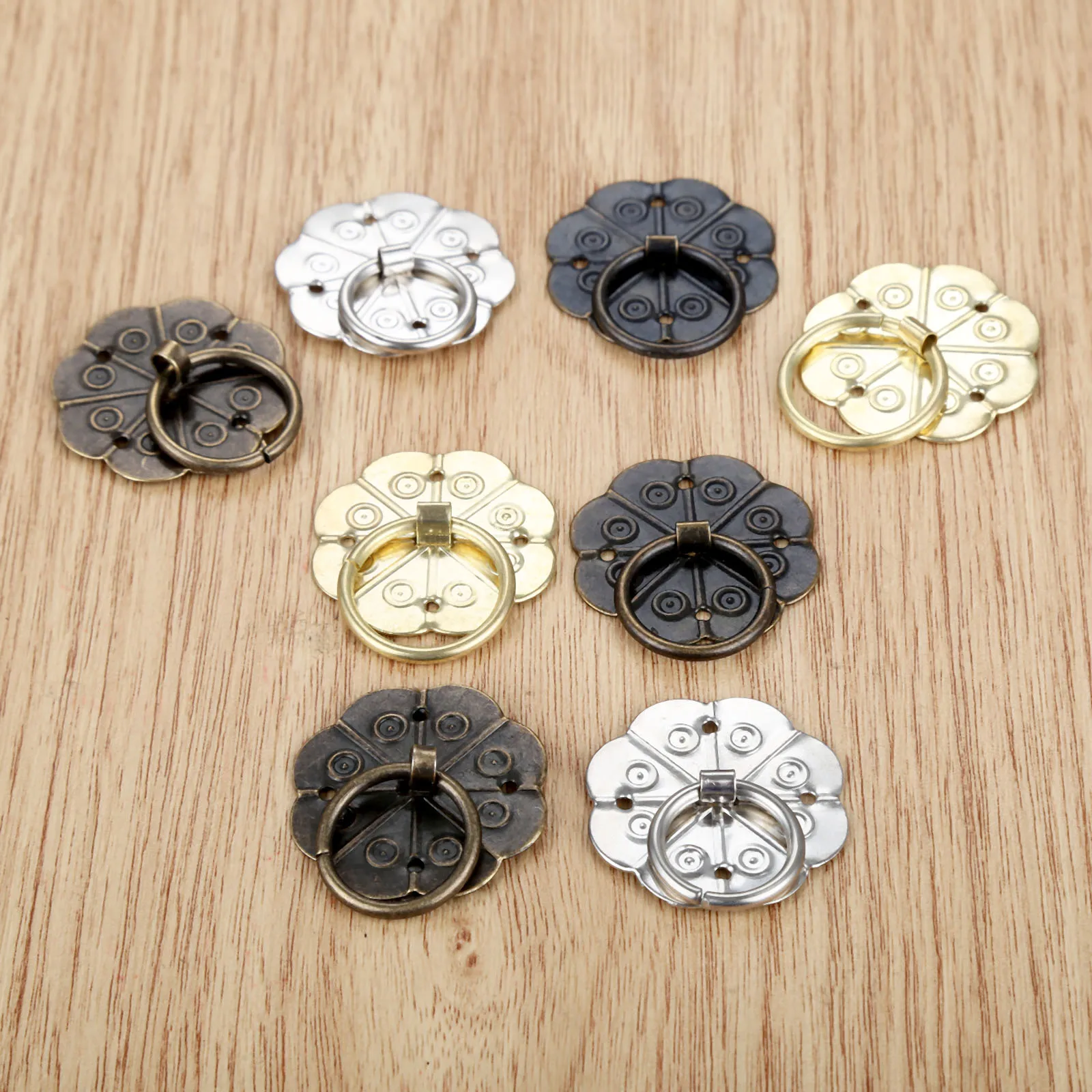 5Pcs Antique Quincunx Drawer Cabinet Desk Door Pull Handle Knob Furniture Hardware With 20Pcs Nails
5Pcs Antique Quincunx Drawer Cabinet Desk Door Pull Handle Knob Furniture Hardware With 20Pcs Nails