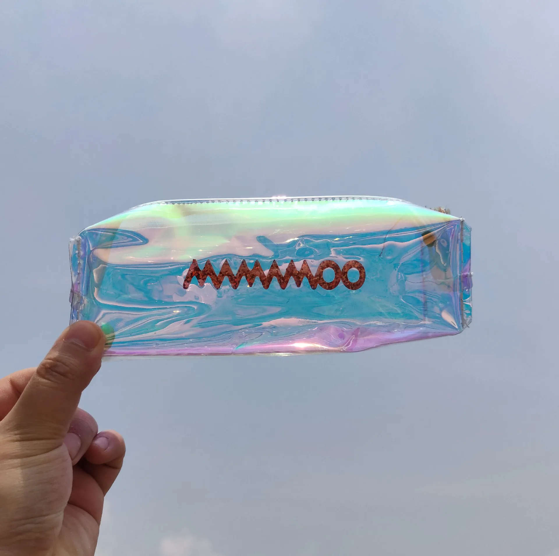 1 шт. Kpop MAMAMOO чехол для лазерного карандаша, кошелек для монет, Ослепительная лазерная сумка для карандашей
1 шт. Kpop MAMAMOO чехол для лазерного карандаша, кошелек для монет, Ослепительная лазерная сумка для карандашей