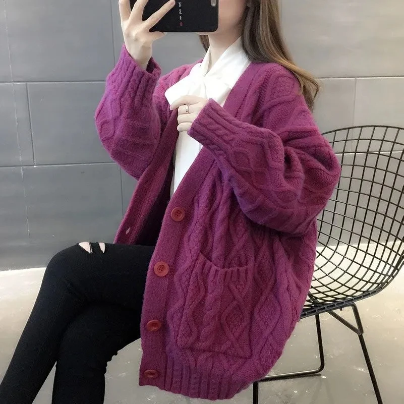 Women Cardigans Sweater V Neck Solid Loose Knitwear Single Breasted Femme Winter Jacket Coat Female Red Black Outerwear
Women Cardigans Sweater V Neck Solid Loose Knitwear Single Breasted Femme Winter Jacket Coat Female Red Black Outerwear